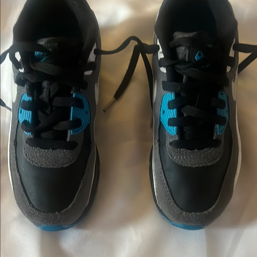 Kids Black and Blue Sneakers (Like New)!